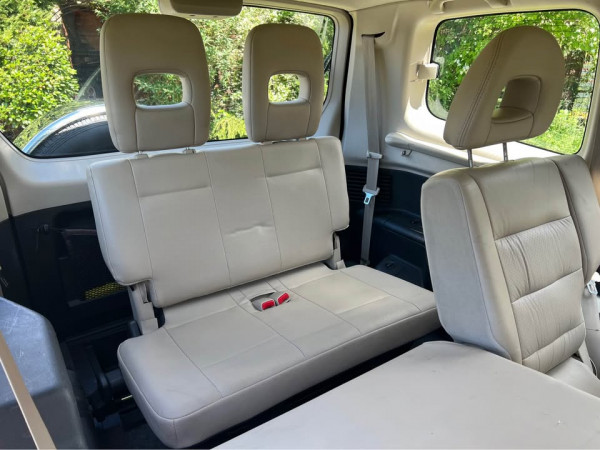 Mitsubishi Shogun 2002/ Beige RHD Diesel AT SUV 4WD view 2