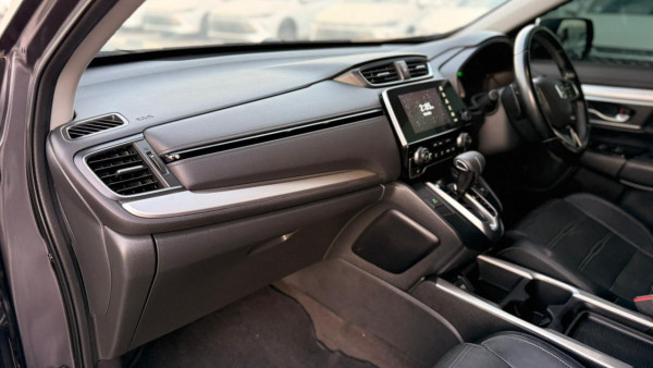 Honda CR-V 2018/ Grey RHD Petrol AT SUV 2WD view 6