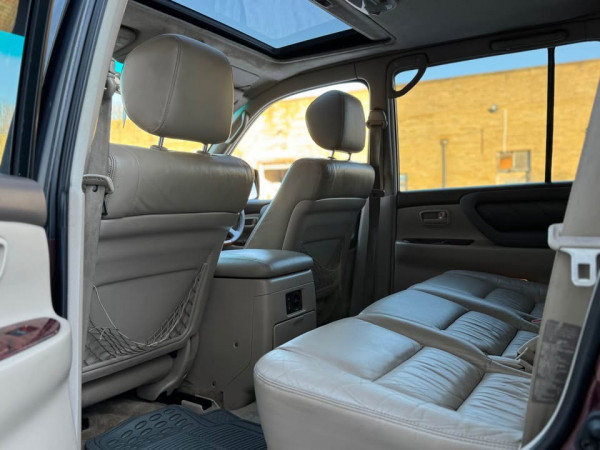 Toyota Land Cruiser 2002/ Black RHD Diesel AT SUV 4WD view 2