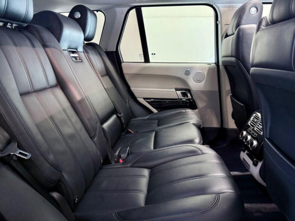 Land Rover Range Rover 2014/ Silver RHD Diesel AT SUV 4WD view 4