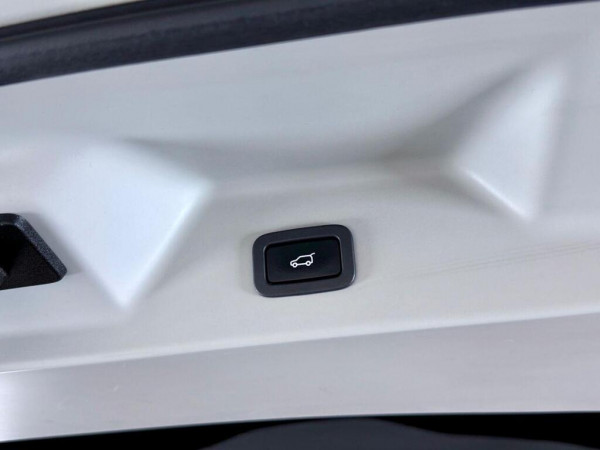 Land Rover Range Rover 2014/ Silver RHD Diesel AT SUV 4WD view 5