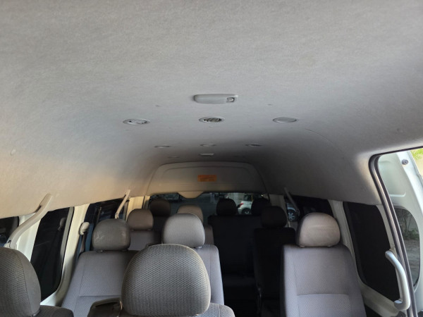 Toyota Hiace 2015/0 White RHD Diesel AT Van 2WD view 14