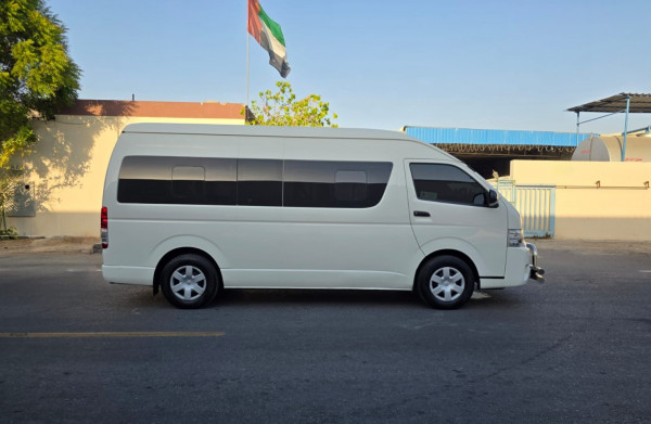 Toyota Hiace 2015/0 White RHD Diesel AT Van 2WD view 23