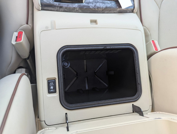 Nissan Patrol 2012/ Beige LHD Petrol AT SUV 4WD view 2