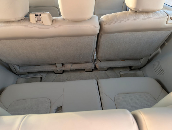 Nissan Patrol 2012/ Beige LHD Petrol AT SUV 4WD view 7