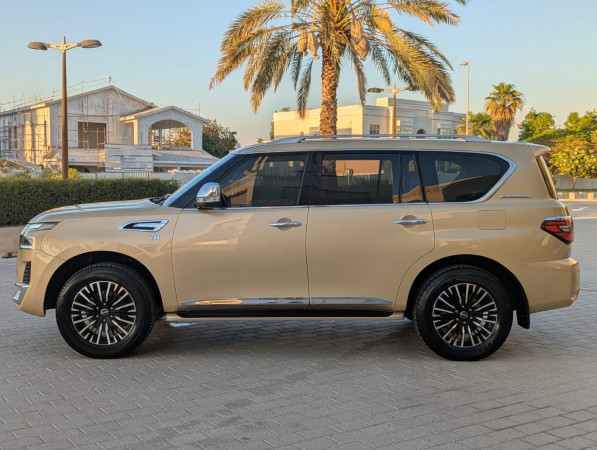 Nissan Patrol 2012/ Beige LHD Petrol AT SUV 4WD view 16