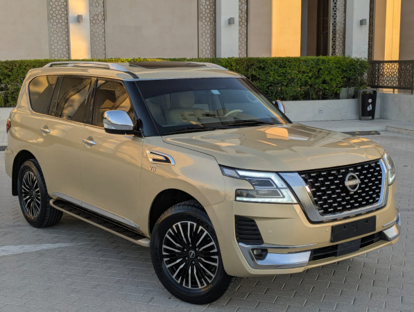 Nissan Patrol 2012/ Beige LHD Petrol AT SUV 4WD view 19