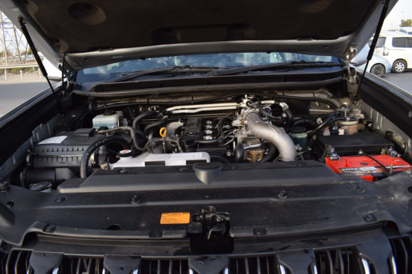Toyota Prado 2011  Silver RHD Diesel AT SUV 4WD