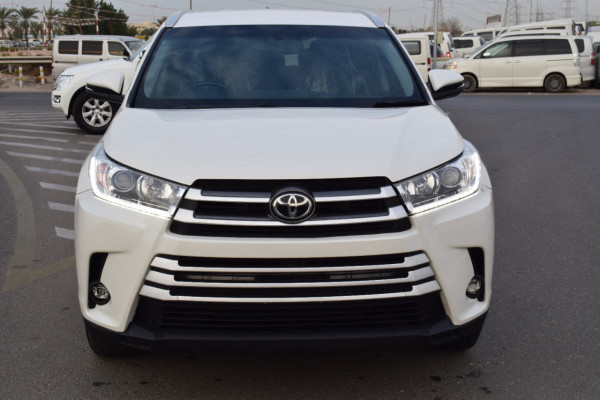 Toyota Kluger 2017  White RHD Petrol AT SUV 4WD view 7