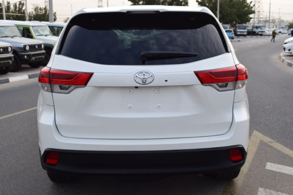 Toyota Kluger 2017  White RHD Petrol AT SUV 4WD view 20