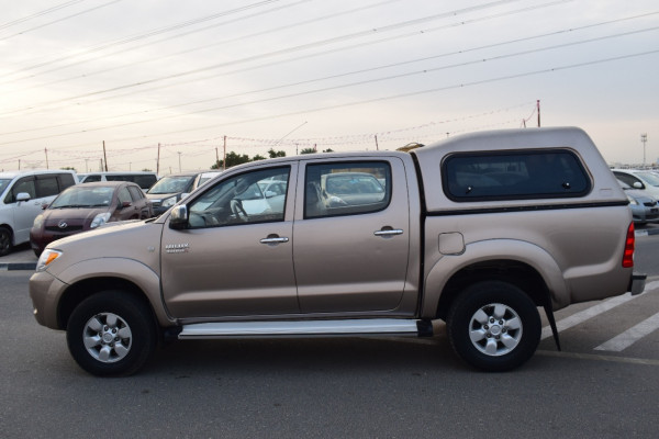 Toyota Hilux 2008  Brown RHD Diesel AT Pickup 4WD view 3