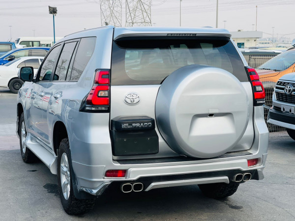 Toyota Prado 2015  Silver RHD Diesel AT SUV 4WD view 8
