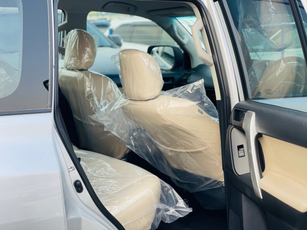 Toyota Prado 2015  Silver RHD Diesel AT SUV 4WD view 10
