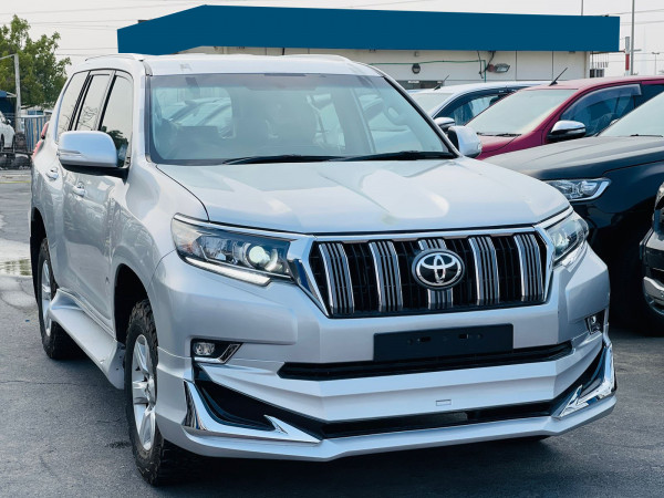 Toyota Prado 2015  Silver RHD Diesel AT SUV 4WD view 15