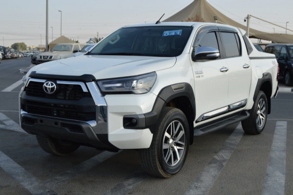 Toyota Hilux 2019  White RHD Diesel AT Pickup 4WD view 5