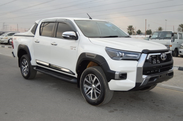 Toyota Hilux 2019  White RHD Diesel AT Pickup 4WD view 18