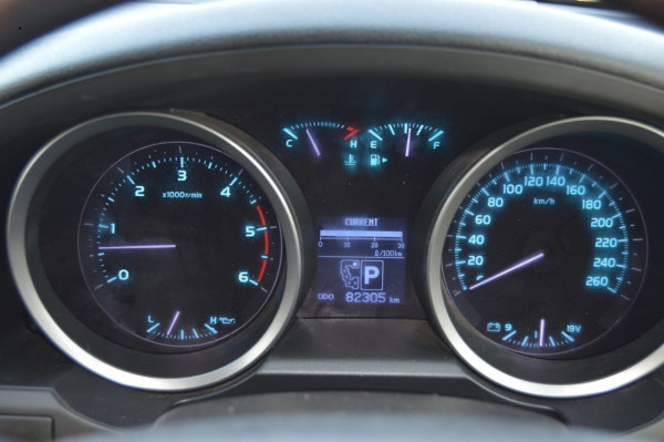 Toyota Land Cruiser 2008/ White RHD Diesel AT SUV 4WD view 7