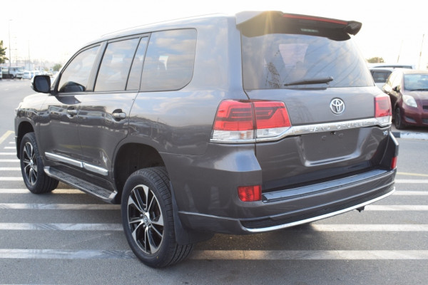 Toyota Land Cruiser 2008  Grey RHD Petrol AT SUV 4WD view 7