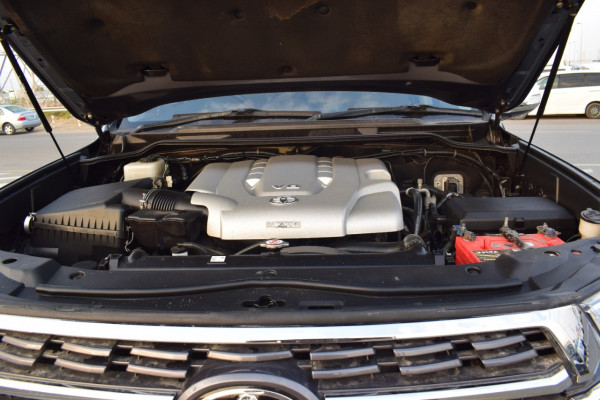 Toyota Land Cruiser 2008  Grey RHD Petrol AT SUV 4WD view 8