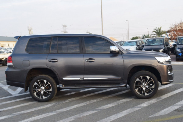 Toyota Land Cruiser 2008  Grey RHD Petrol AT SUV 4WD view 13