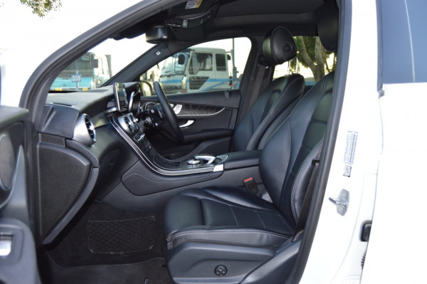 Mercedes-Benz GLC 220 2018  White RHD Petrol AT SUV 4WD view 2