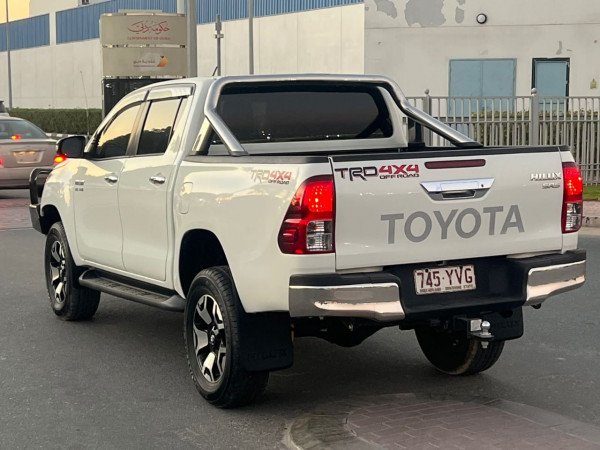 Toyota Hilux 2020  White RHD Diesel AT Pickup 4WD view 8
