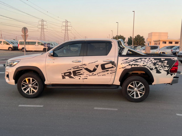 Toyota Hilux 2017  White RHD Diesel MT Pickup 4WD