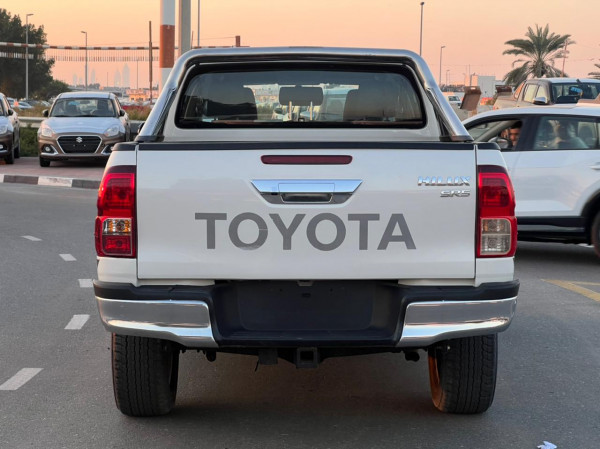 Toyota Hilux 2017  White RHD Diesel MT Pickup 4WD view 3
