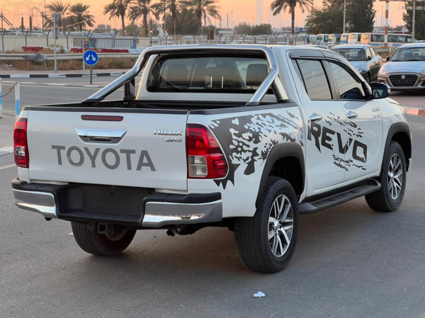 Toyota Hilux 2017  White RHD Diesel MT Pickup 4WD view 4