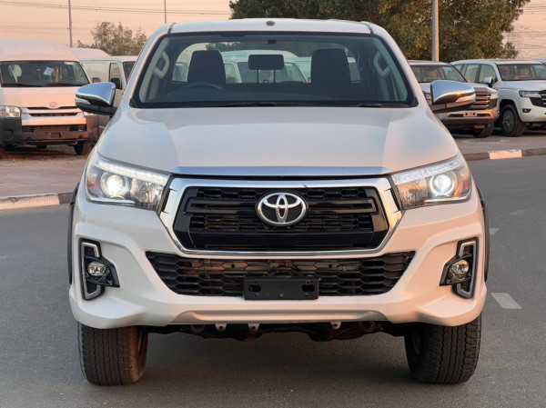 Toyota Hilux 2017  White RHD Diesel MT Pickup 4WD view 14