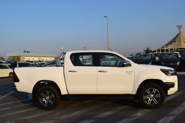 Toyota Hilux 2016  White RHD Diesel MT Pickup 4WD view 10