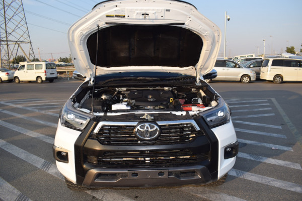 Toyota Hilux 2016  White RHD Diesel MT Pickup 4WD view 11