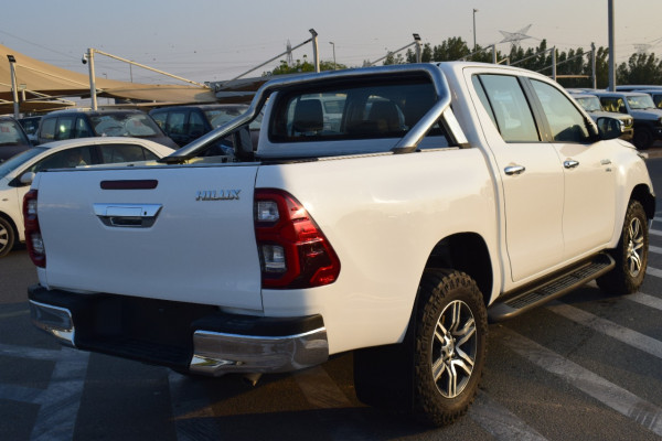 Toyota Hilux 2016  White RHD Diesel MT Pickup 4WD view 19