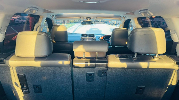 Toyota Prado 2016/ Black RHD Diesel AT SUV 4WD view 20
