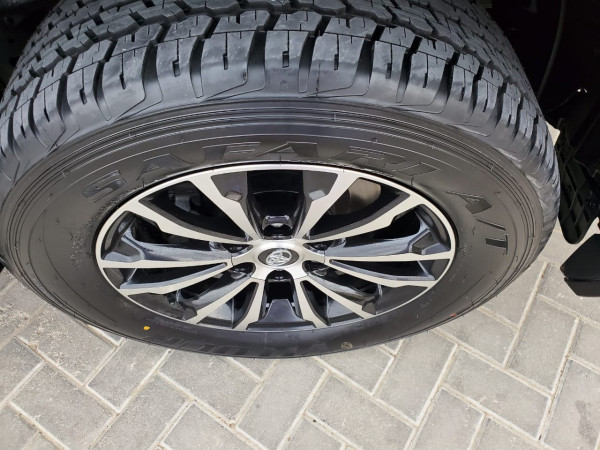 Toyota Prado 2010  Black LHD Petrol AT SUV 4WD view 3
