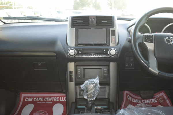 Toyota Prado 2010/ White RHD Diesel AT SUV 4WD view 15