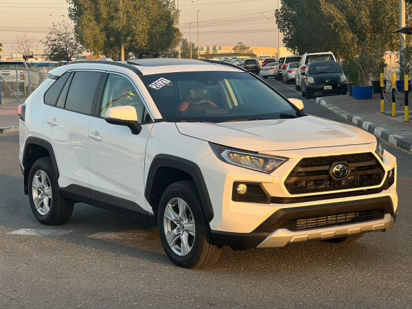 Toyota RAV 4 2021  White LHD Petrol AT SUV 4WD view 6