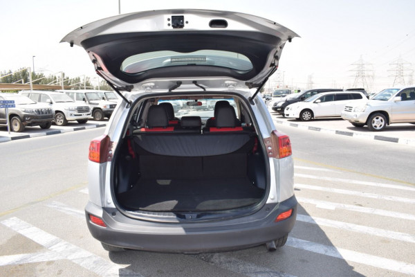 Toyota RAV 4 2015  Silver LHD Petrol AT SUV 2WD view 23