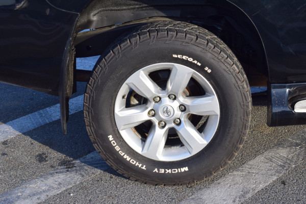 Toyota Prado 2016  Black RHD Diesel AT SUV 4WD view 20