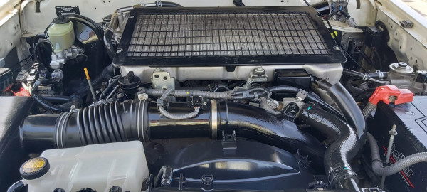 Toyota Land Cruiser Pickup 2011  White RHD Diesel MT Pickup 4WD view 12