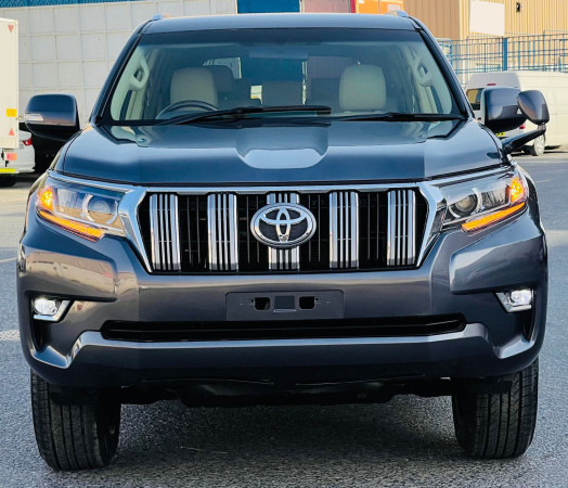Toyota Prado 2015/ Grey RHD Petrol AT SUV 4WD view 14