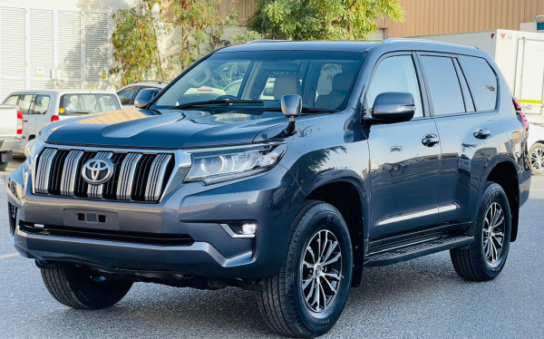 Toyota Prado 2015/ Grey RHD Petrol AT SUV 4WD view 24
