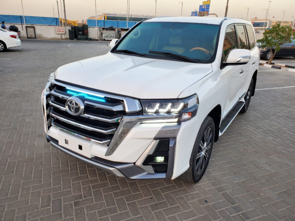 Toyota Land Cruiser 2008  White LHD Petrol AT SUV 4WD view 16