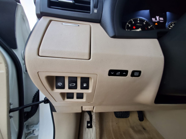 Lexus RX 350 2010  White LHD Petrol AT SUV 4WD view 3