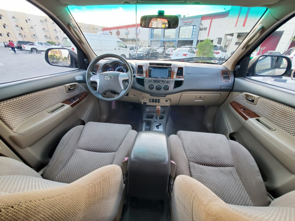 Toyota Fortuner 2012  Gold LHD Petrol AT SUV 4WD view 7