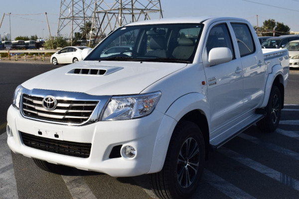 Toyota Hilux 2014  White RHD Diesel MT Pickup 4WD view 9