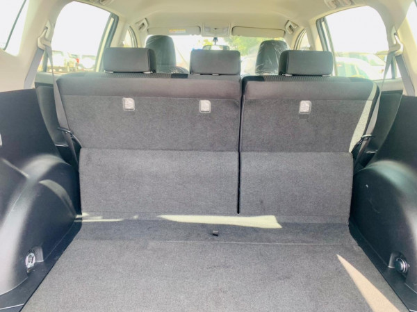 Toyota RAV 4 2016  Silver RHD Petrol AT SUV 4WD view 13
