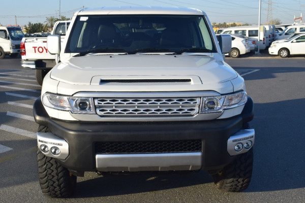 Toyota FJ Cruiser 2015/ White RHD Petrol AT SUV 4WD