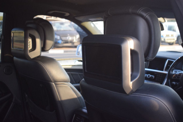 Mercedes-Benz GL350 2015  White RHD Diesel AT SUV 4WD view 18