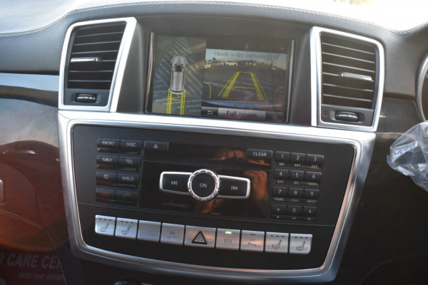 Mercedes-Benz GL350 2015  White RHD Diesel AT SUV 4WD view 28